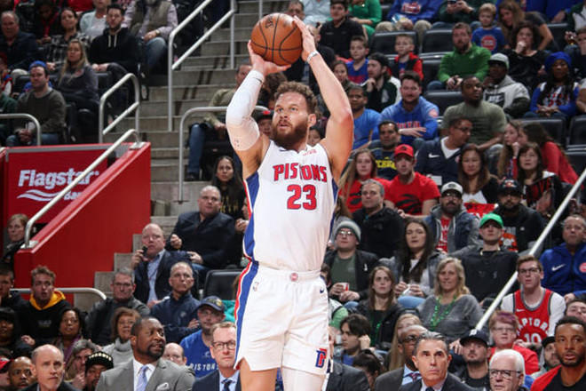 了她在网球 了她在网球