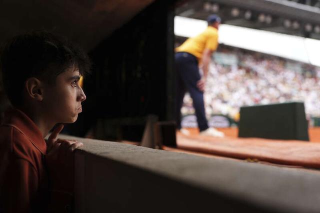 而就在不久 而就在不久